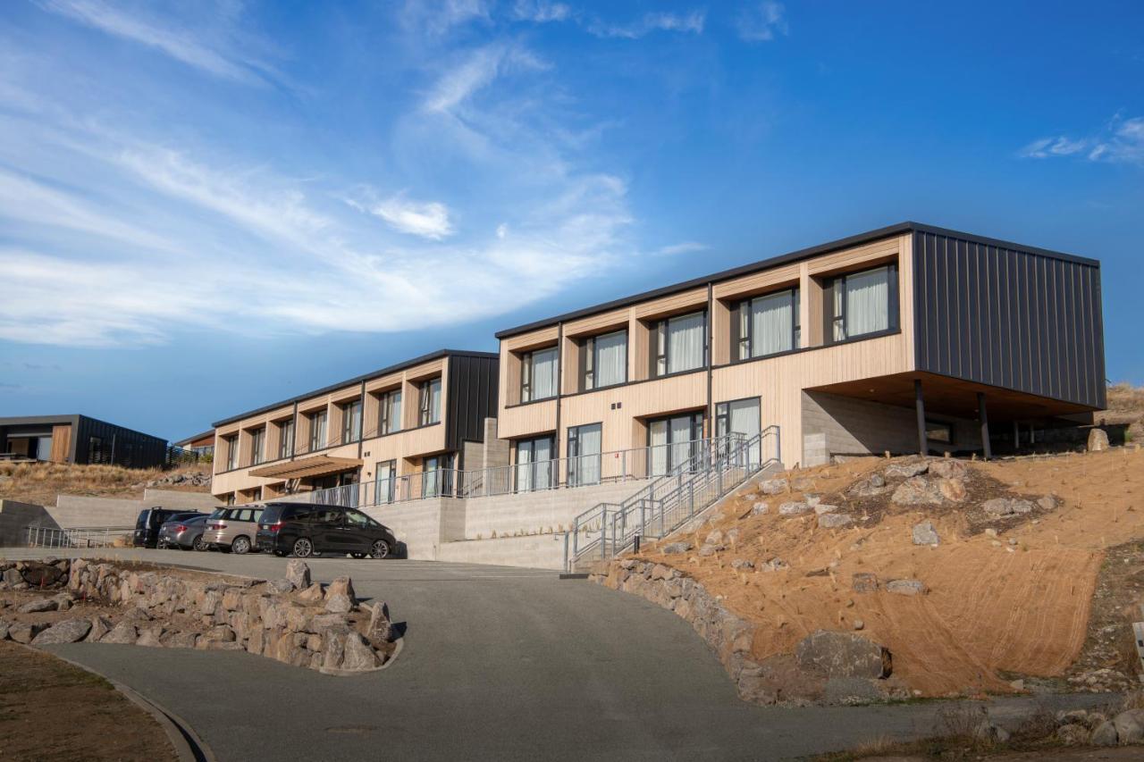 Galaxy Boutique Hotel Lago Tékapo Exterior foto The new library building